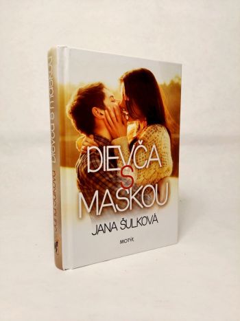 Dievča s maskou
