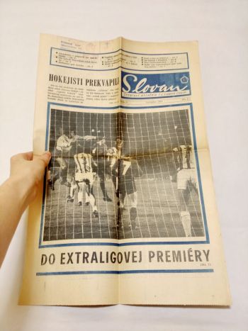Slovan 11/1974