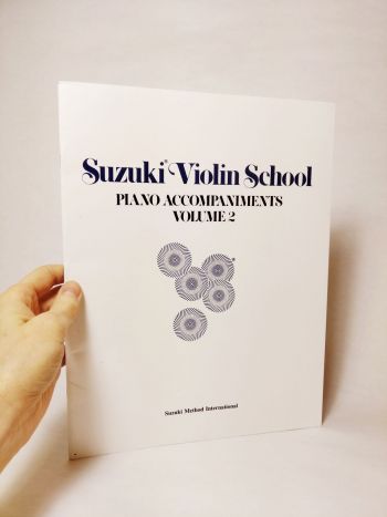 Suzuki Violin School : piano accompaniments. Volume 2.